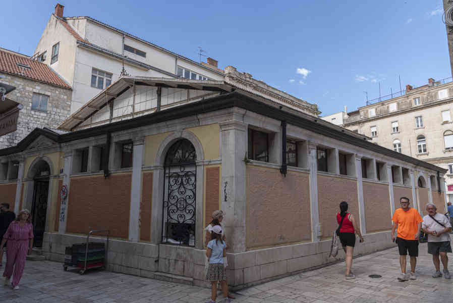 Croacia - Split 54 - palacio de Diocleciano - mercado del pescado